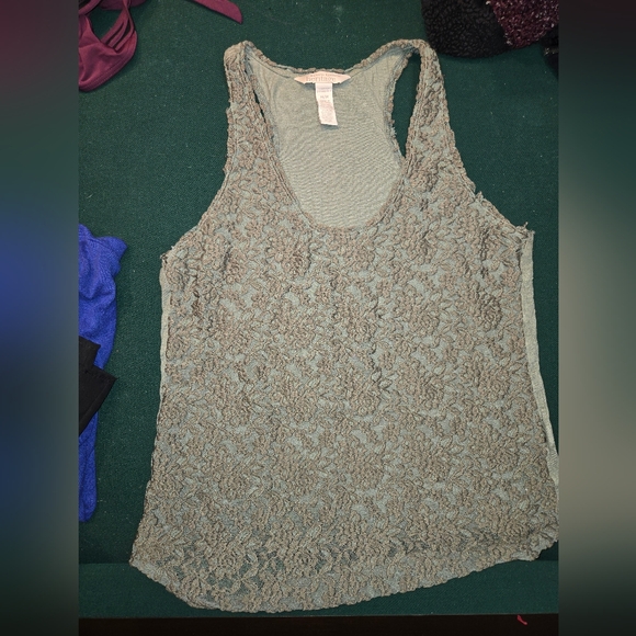 Green lace tank top from banana Republic - Picture 1 of 2